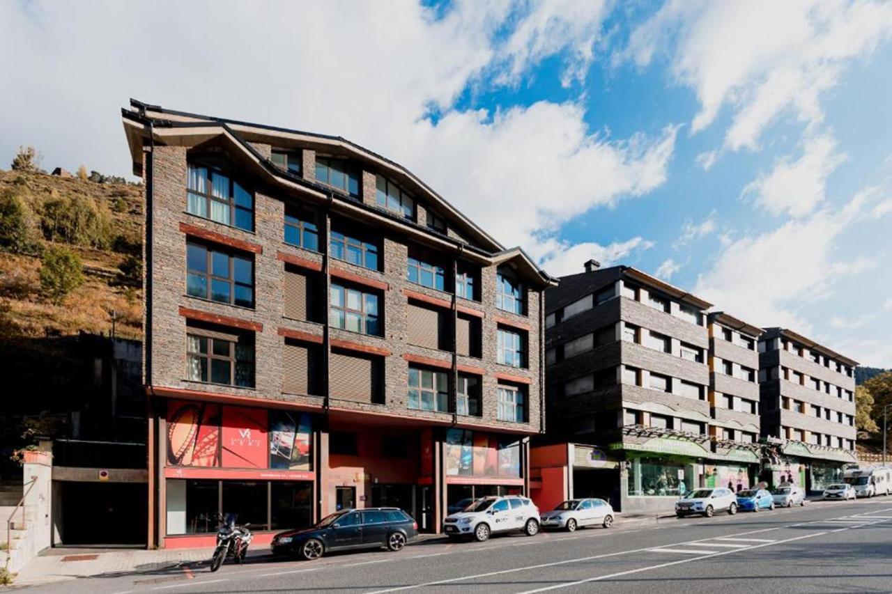 Tarter 3000 Apartment